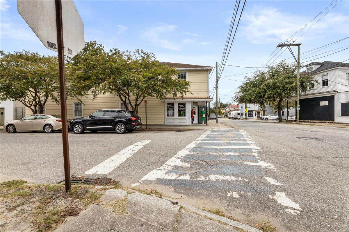 1093 King Street - Photo 1
