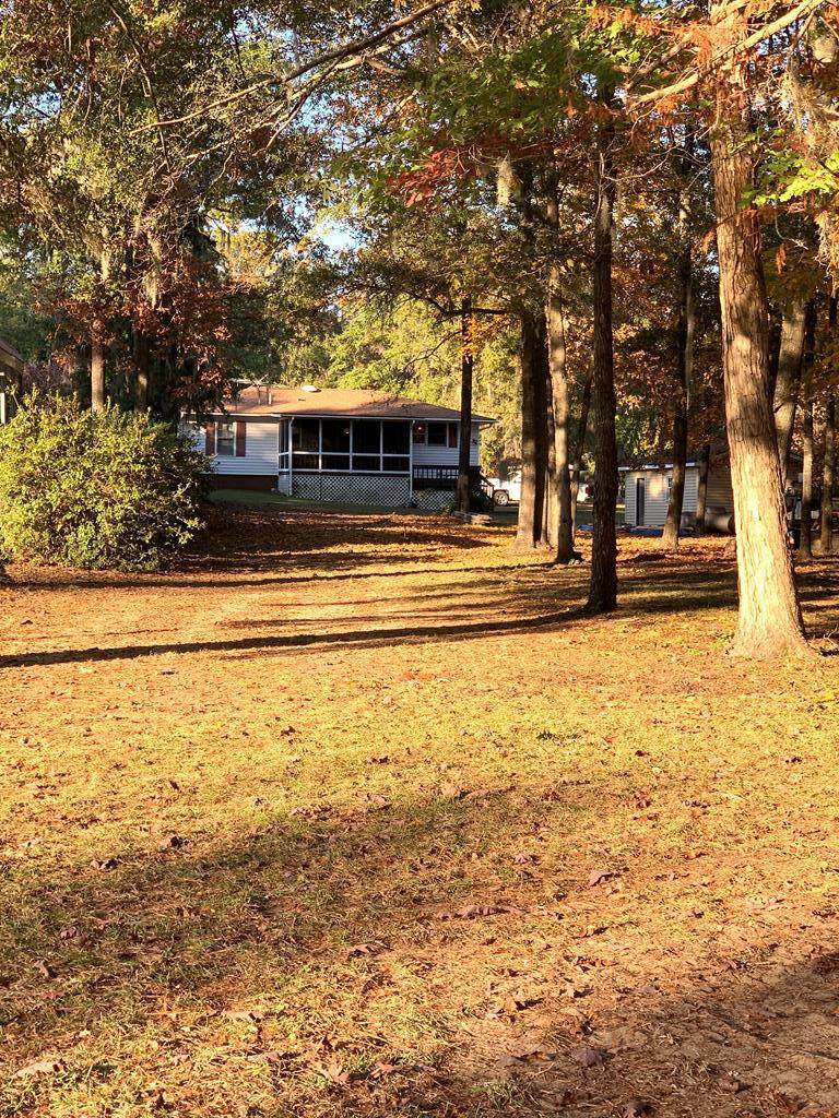 2582 Francis Marion Boulevard - Photo 1