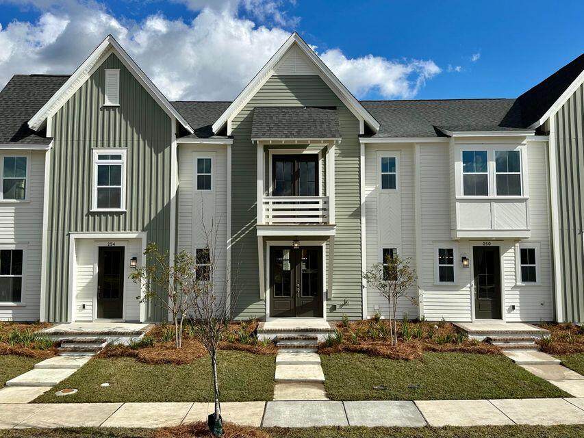 260 Symphony Avenue - Photo 1