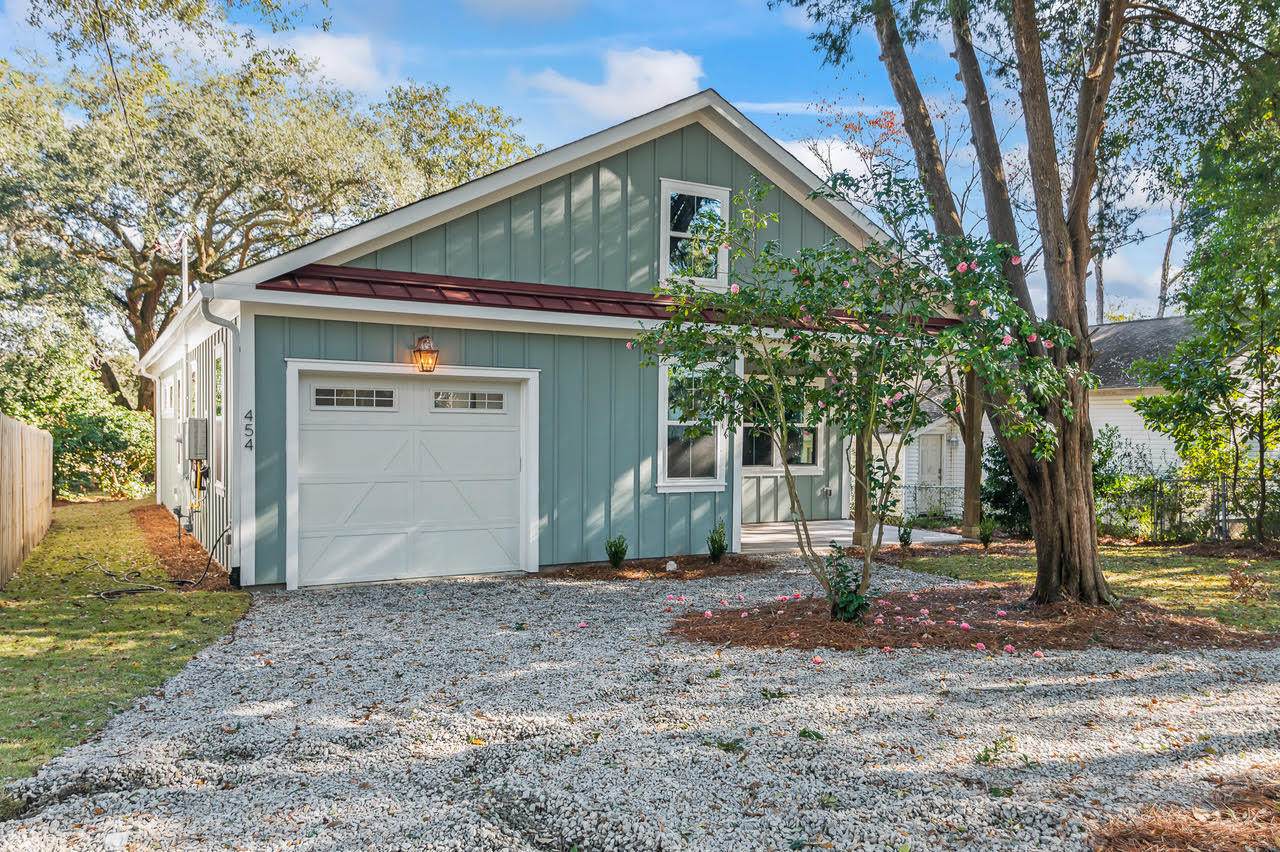 454 Riverland Drive - Photo 1