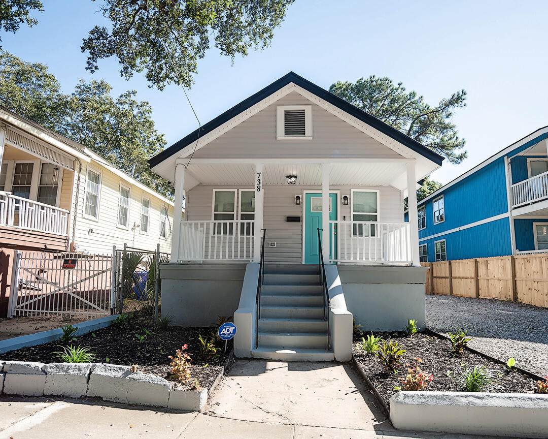 738 Rutledge Avenue - Photo 1