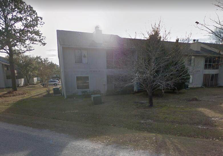 607 Greencastle Drive - Photo 1