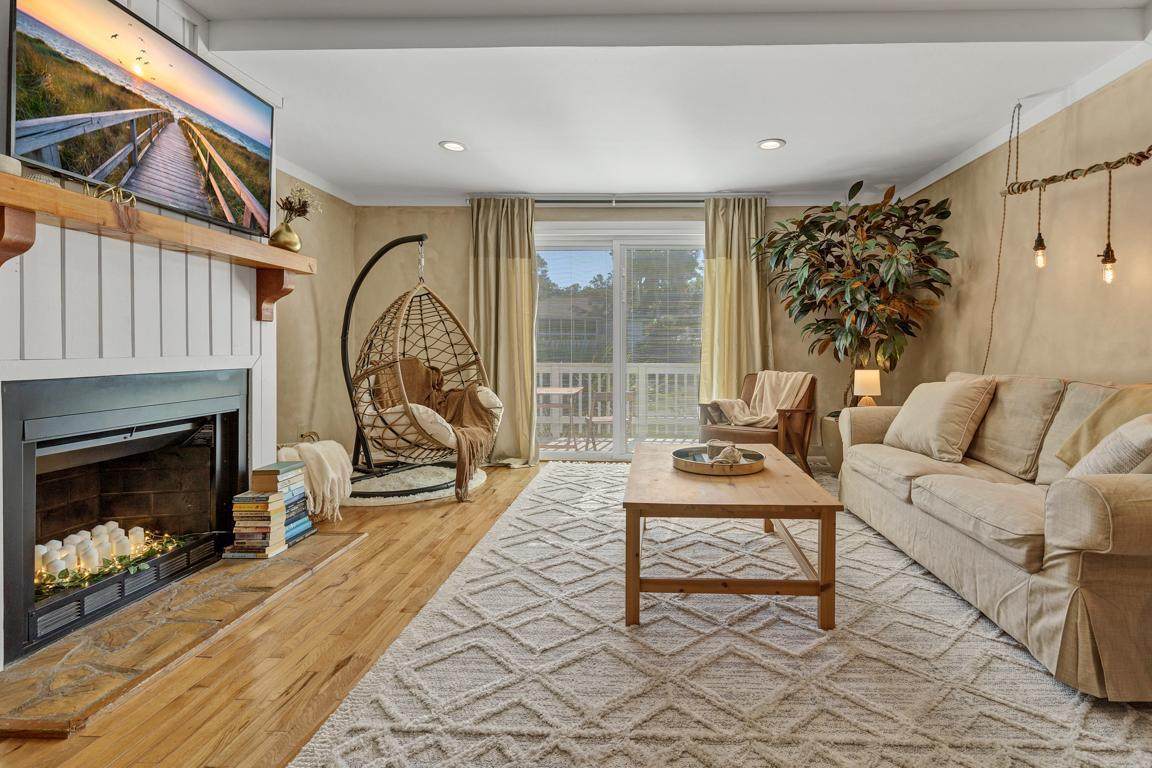 282 Driftwood Lane - Photo 1