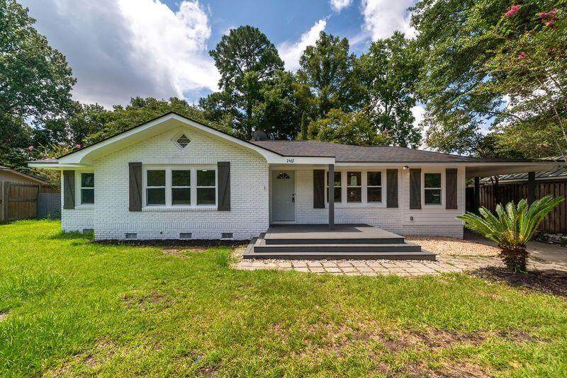 2467 Two Oaks Drive - Photo 1