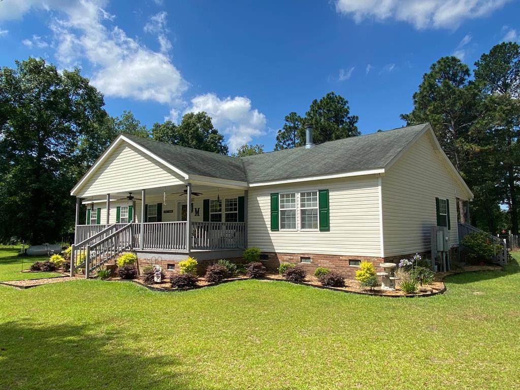 1004 Saddlecreek Lane - Photo 1