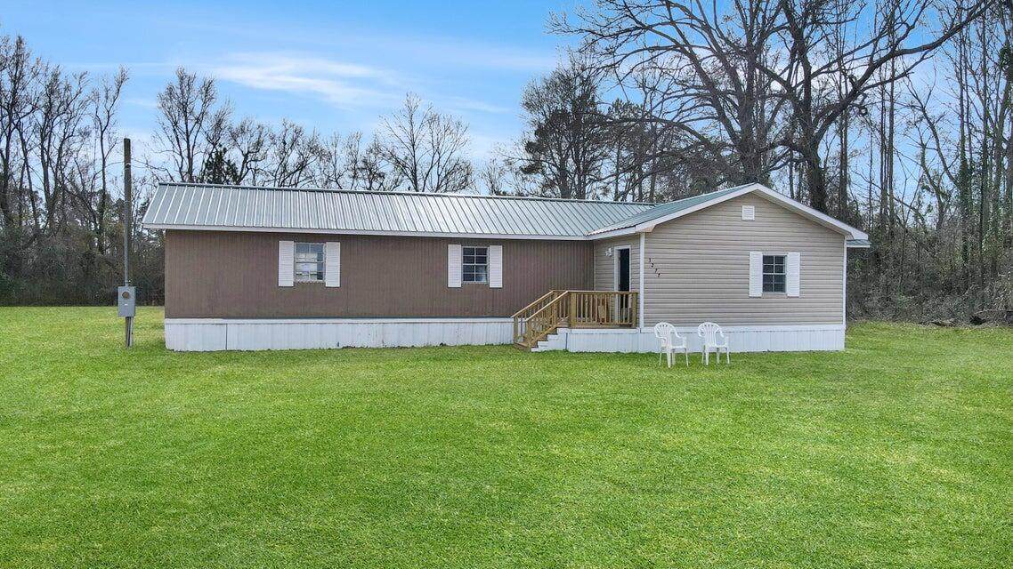 3277 Wire Road - Photo 1