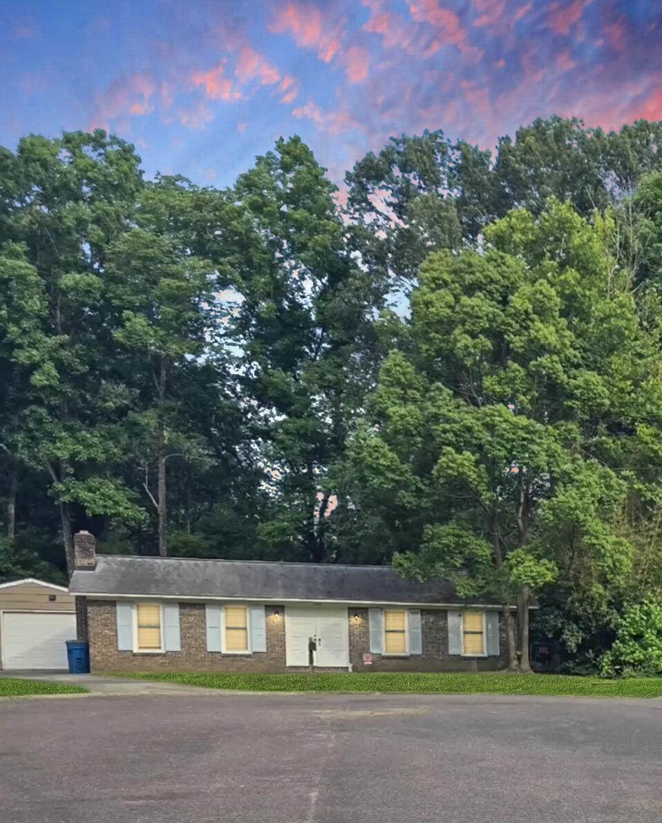 106 Shirley Drive - Photo 1