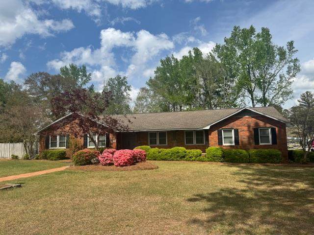 1153 Cherokee Drive - Photo 1