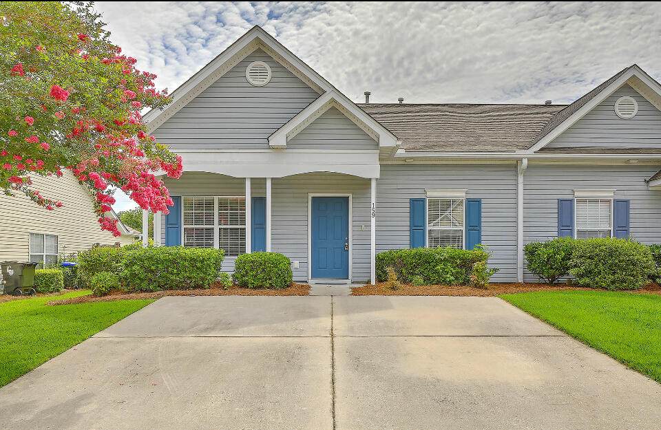 159 Townsend Way - Photo 1