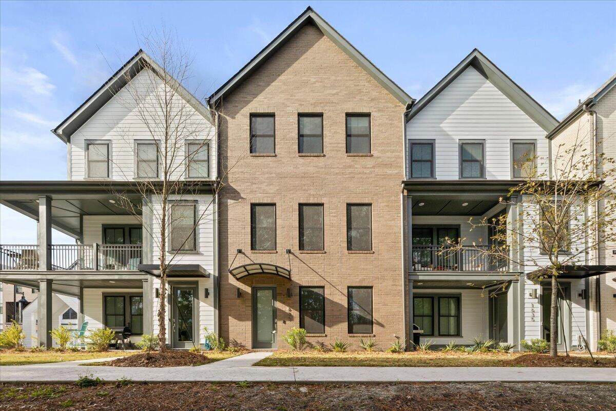 1633 Florentia Street - Photo 1