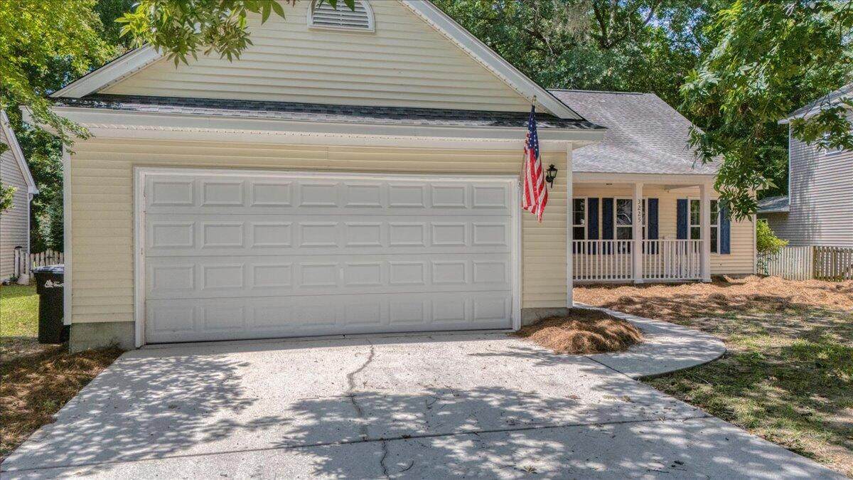 3225 Heathland Way - Photo 1