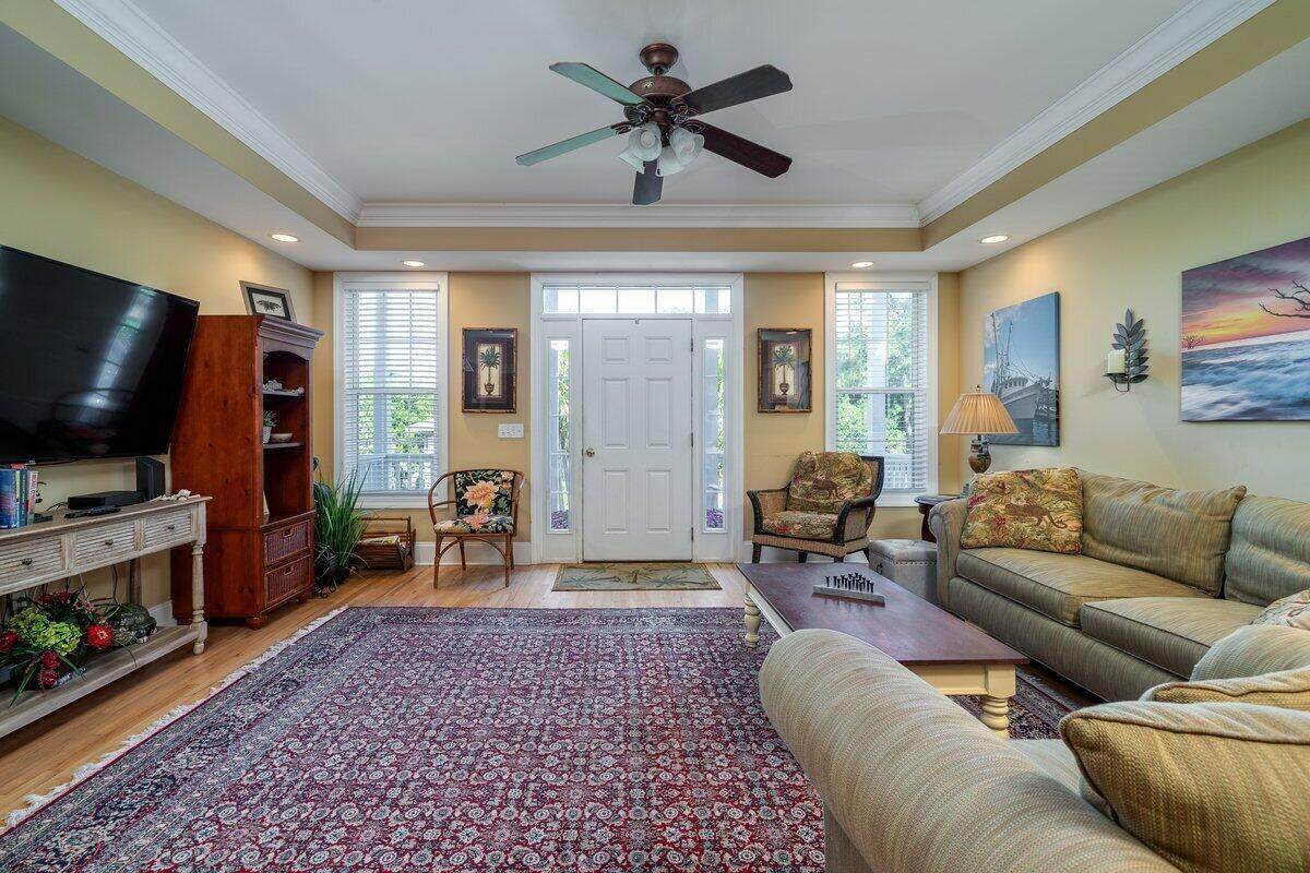 https://bt-photos.global.ssl.fastly.net/charleston/orig_boomver_1_25021462-2.jpg