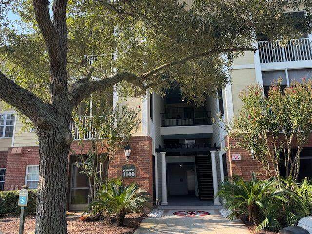 1109 Basildon Road - Photo 1