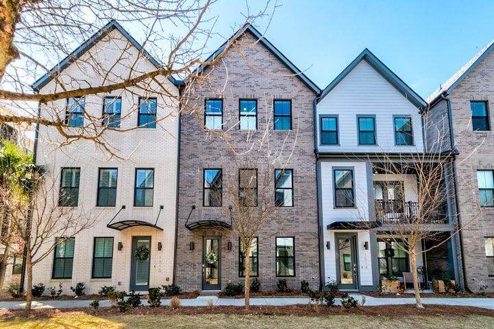 1512 Martel Street - Photo 1