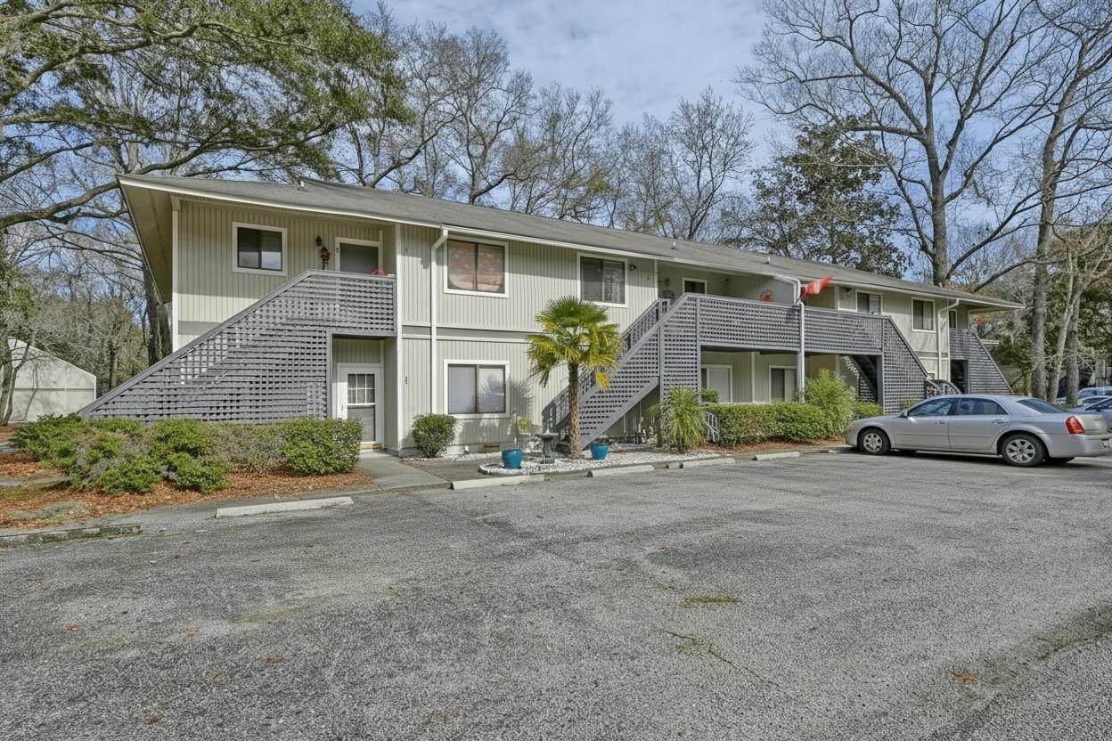 2754 Jobee Drive - Photo 1