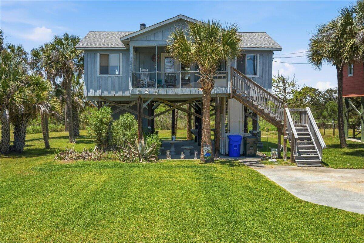 1726 Ashley Avenue - Photo 1