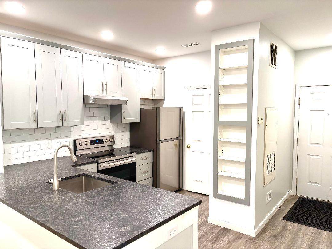 1600 Long Grove - Photo 1