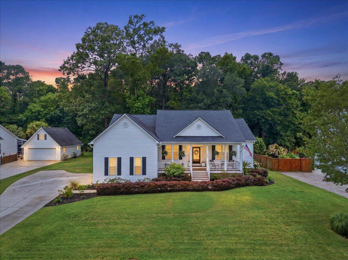 5560 Indigo Fields Boulevard - Photo 1