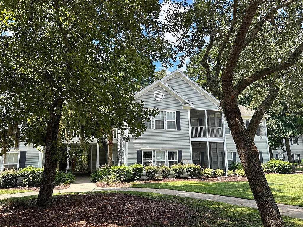 1108 Grove Park - Photo 1