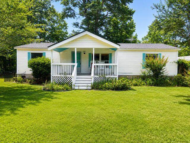 1075 Mockingbird Lane - Photo 1