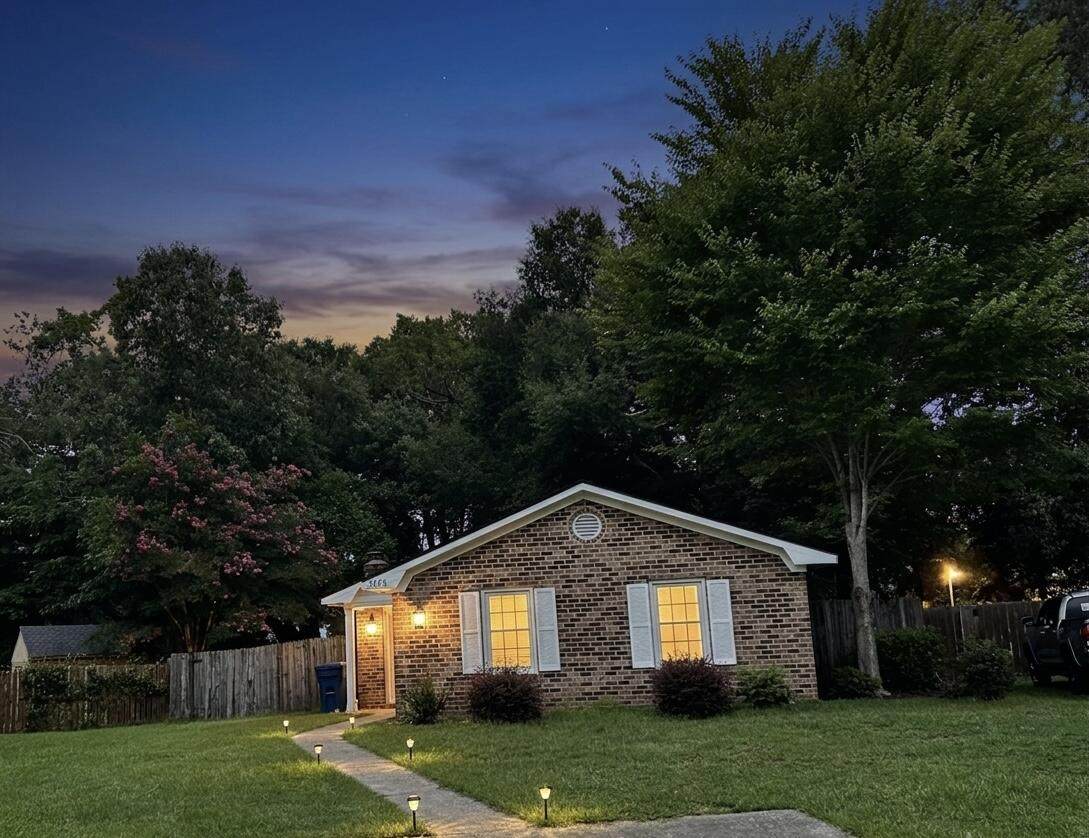 1676 Durkee Street - Photo 1
