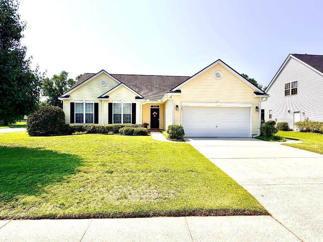 121 Cabrill Drive - Photo 1