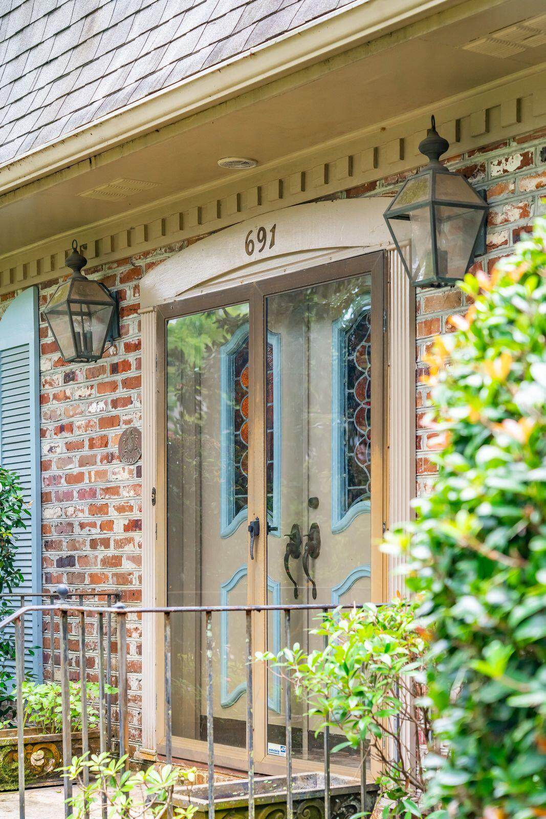 https://bt-photos.global.ssl.fastly.net/charleston/1280_boomver_1_26023051-2.jpg