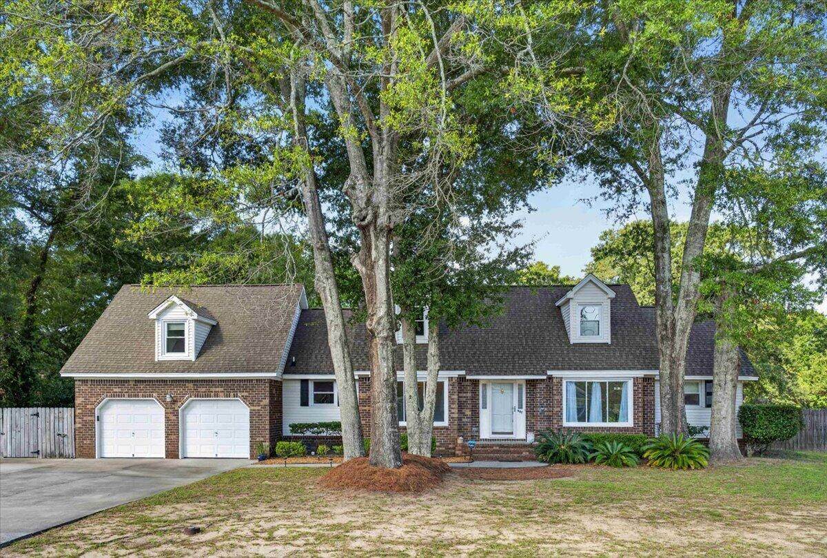 947 Foxcroft Road - Photo 1