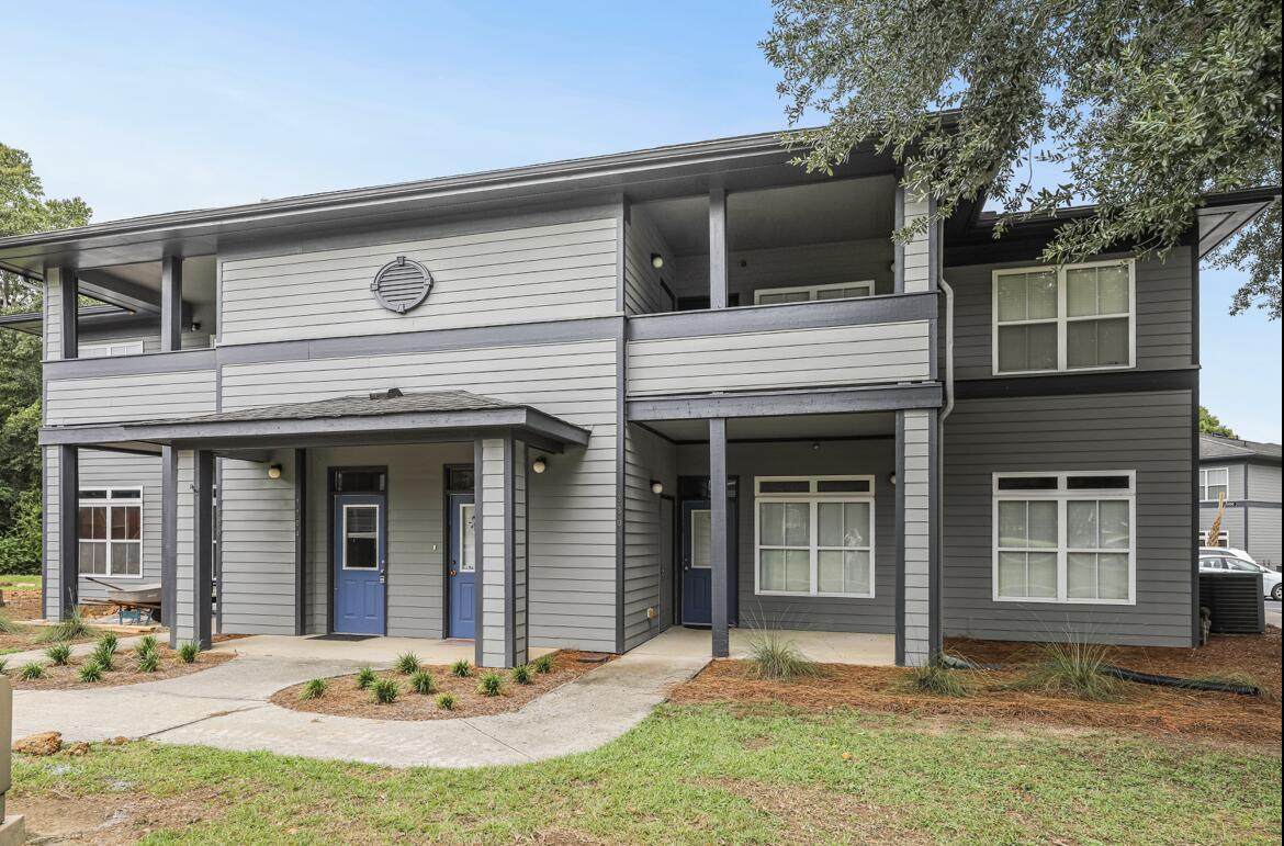 3304 Mariners Way - Photo 1