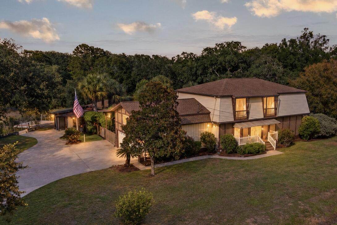 814 Stonefield Avenue - Photo 1