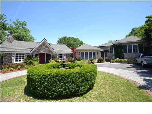 120 Edgewater Drive - Photo 1