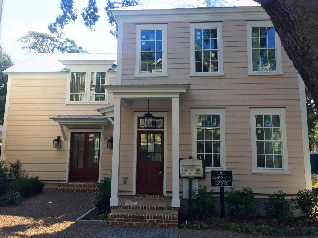 407 Rose Wilder Lane - Photo 1