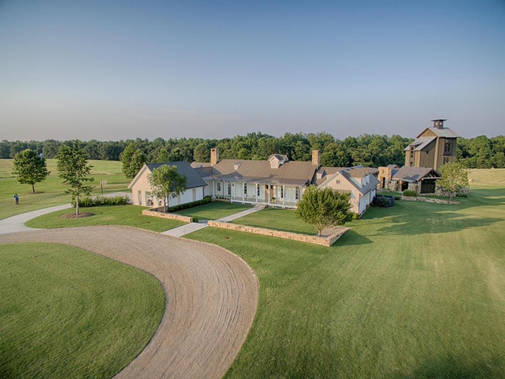 524 Breezie Hill Road - Photo 1