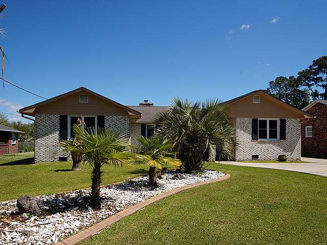 1886 Capri Drive - Photo 1