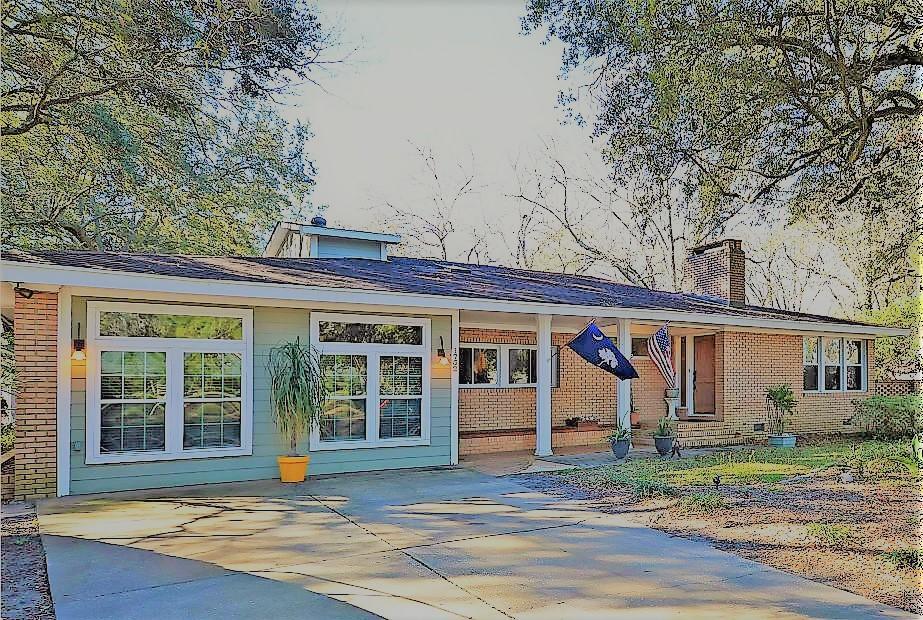 1752 Dartmoor Circle - Photo 1