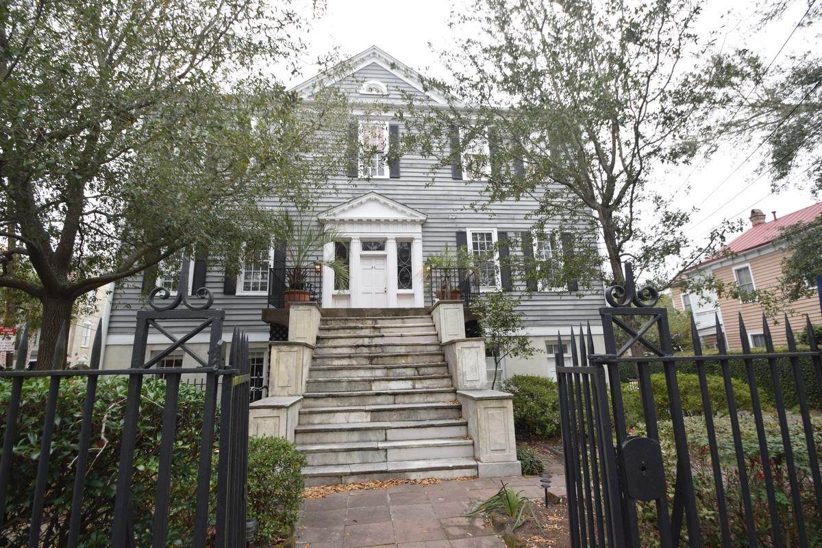 84 Bull Street - Photo 1