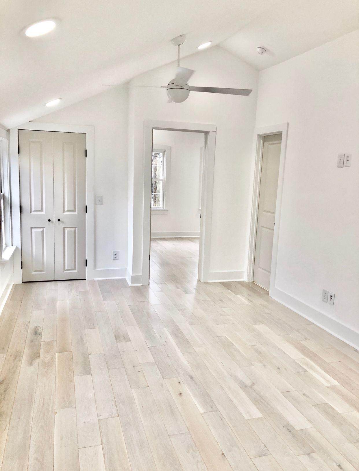 404 Race Street - Photo 1