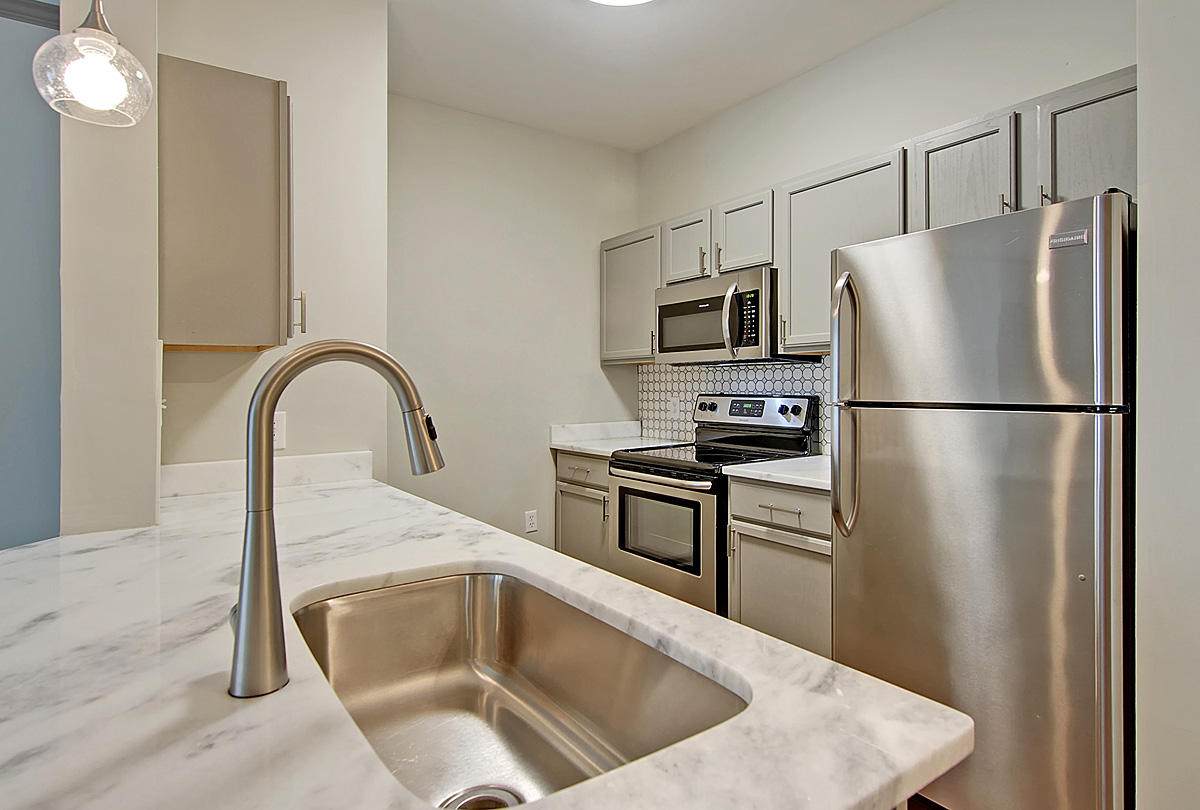 400 Bucksley Lane - Photo 1