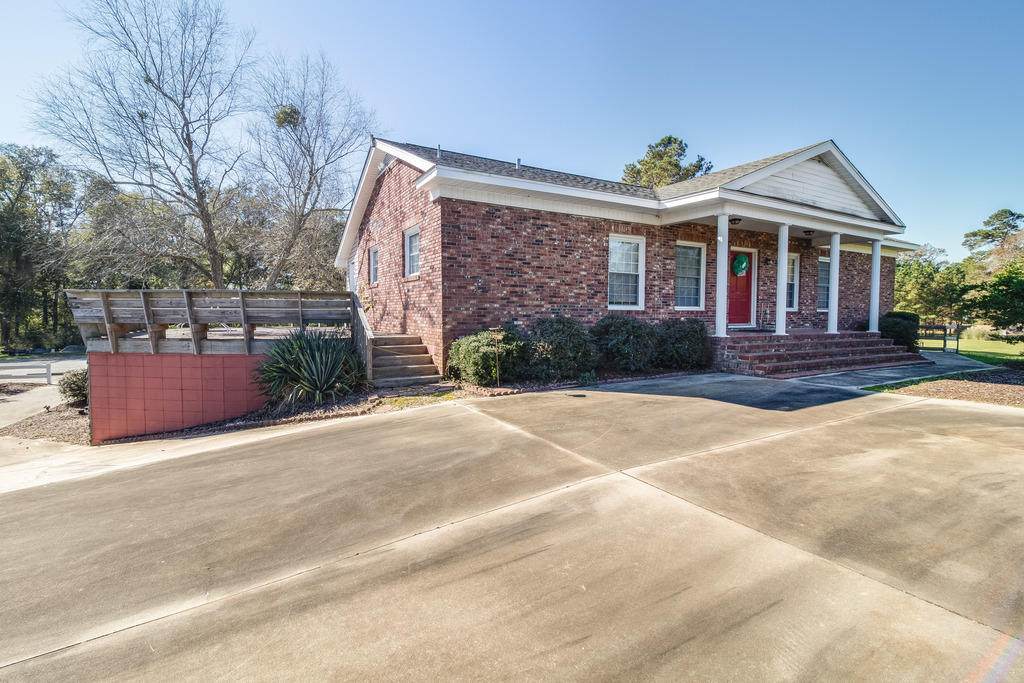 127 Dibble Street - Photo 1