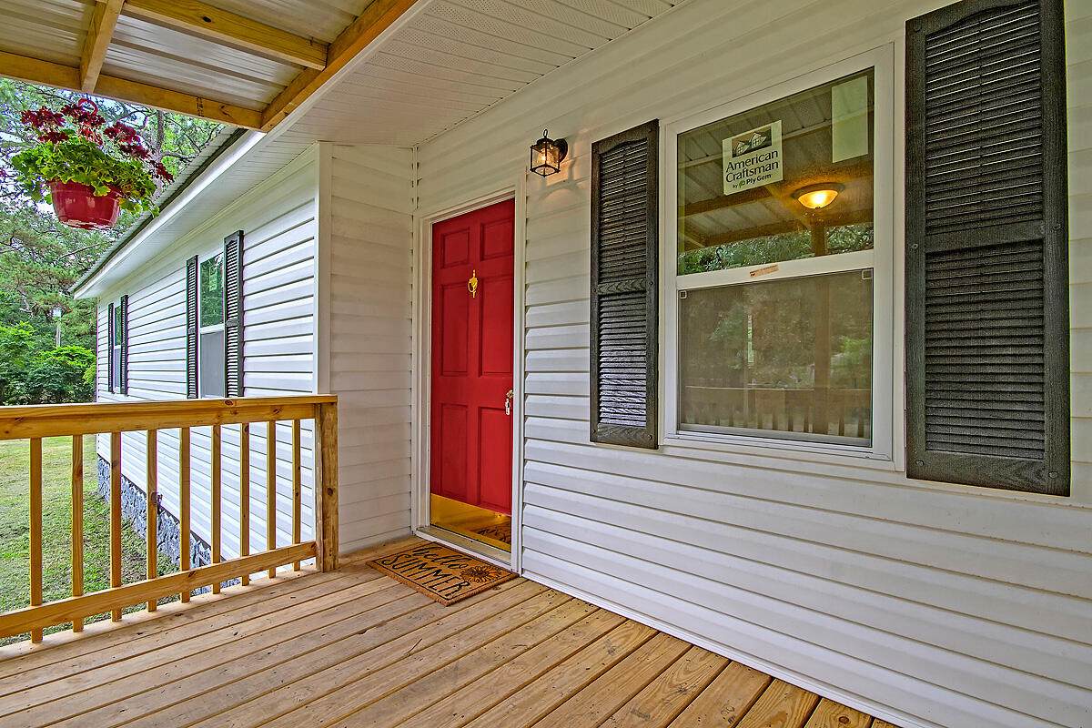 220 Lawrence Road - Photo 1