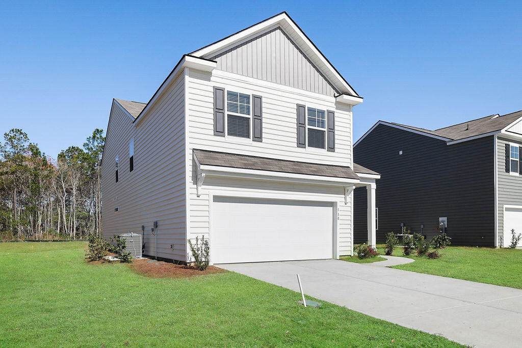 184 Oakwood Boulevard - Photo 1