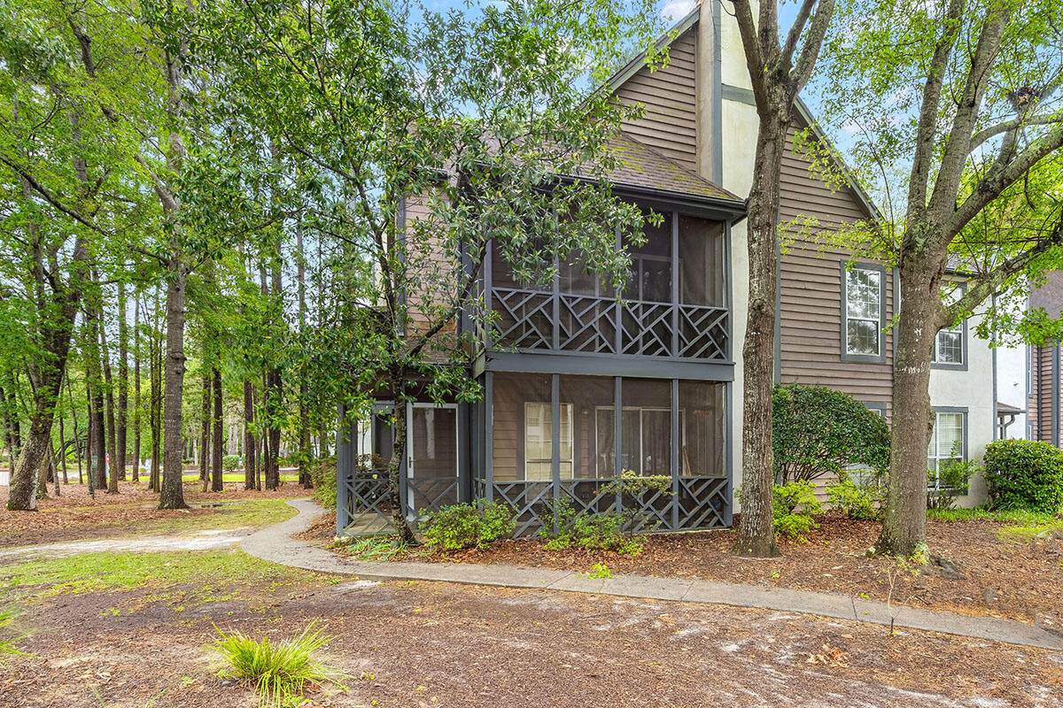 7935 Edgebrook Circle - Photo 1