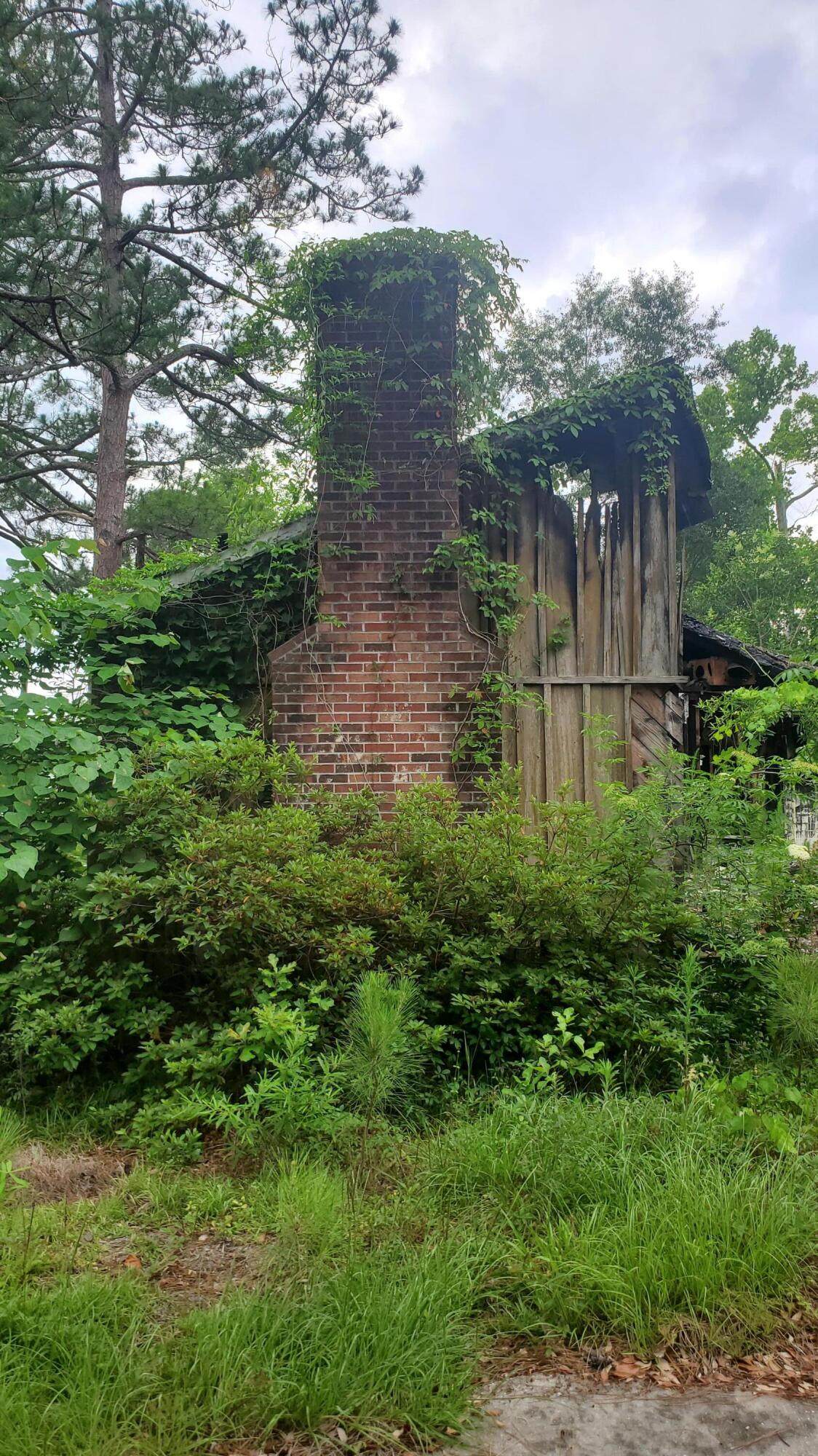 606 South Morgan Avenue - Photo 1
