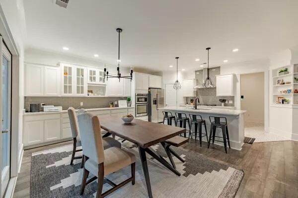 2816 Dresser Court - Photo 1