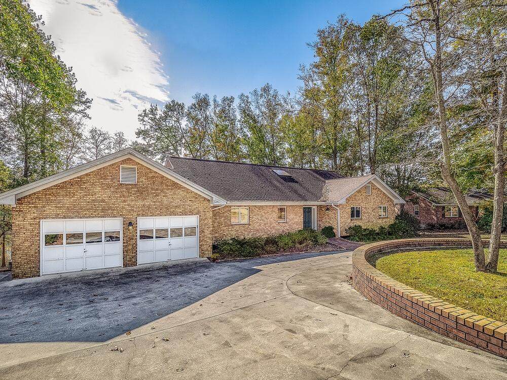 415 Santee Drive - Photo 1