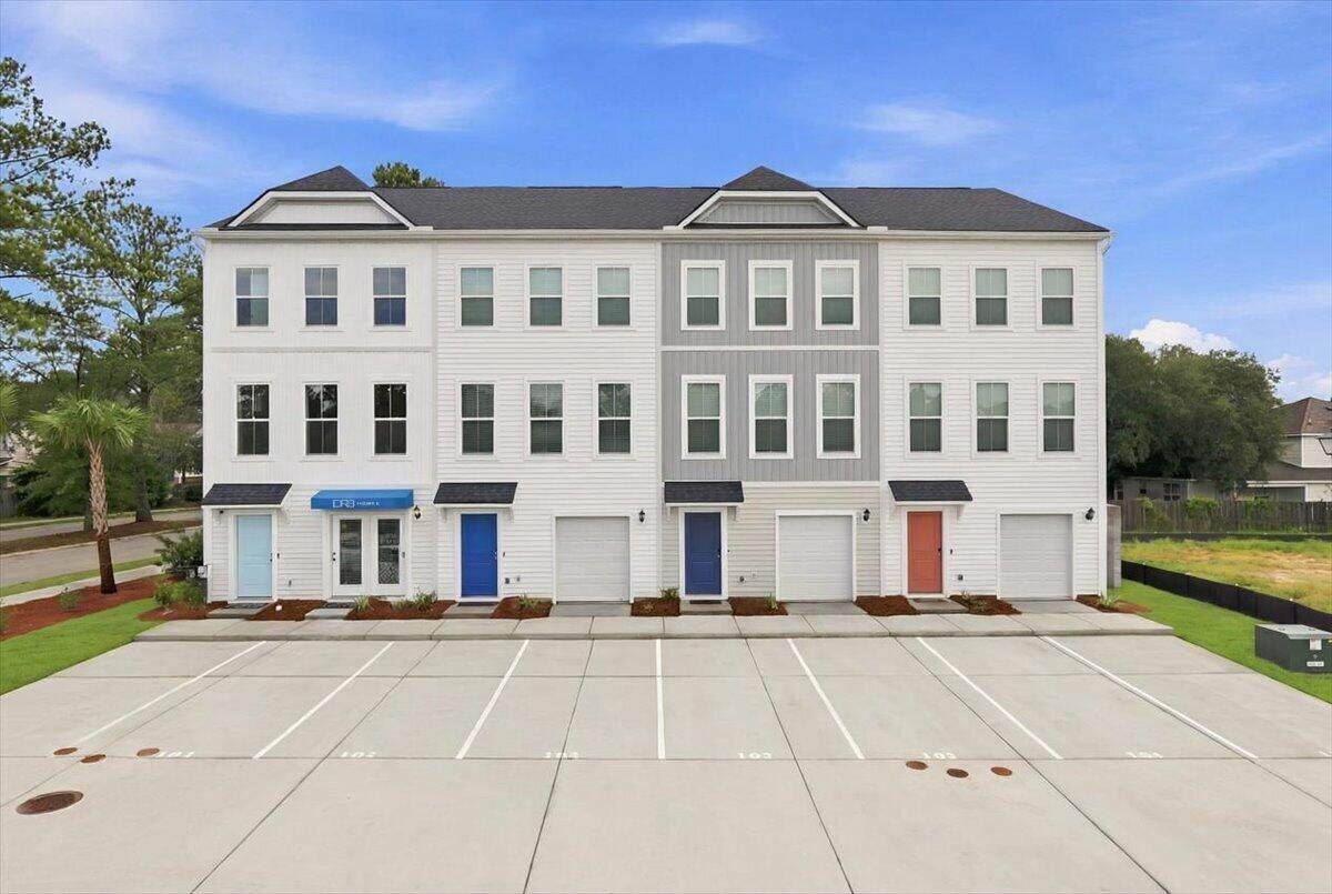4633 Forest Hills Drive - Photo 1