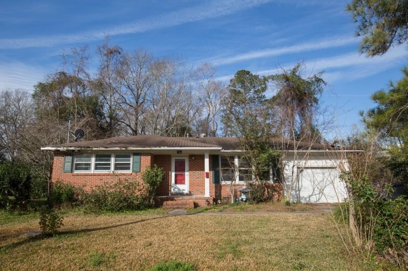 5355 Parkside Drive - Photo 1