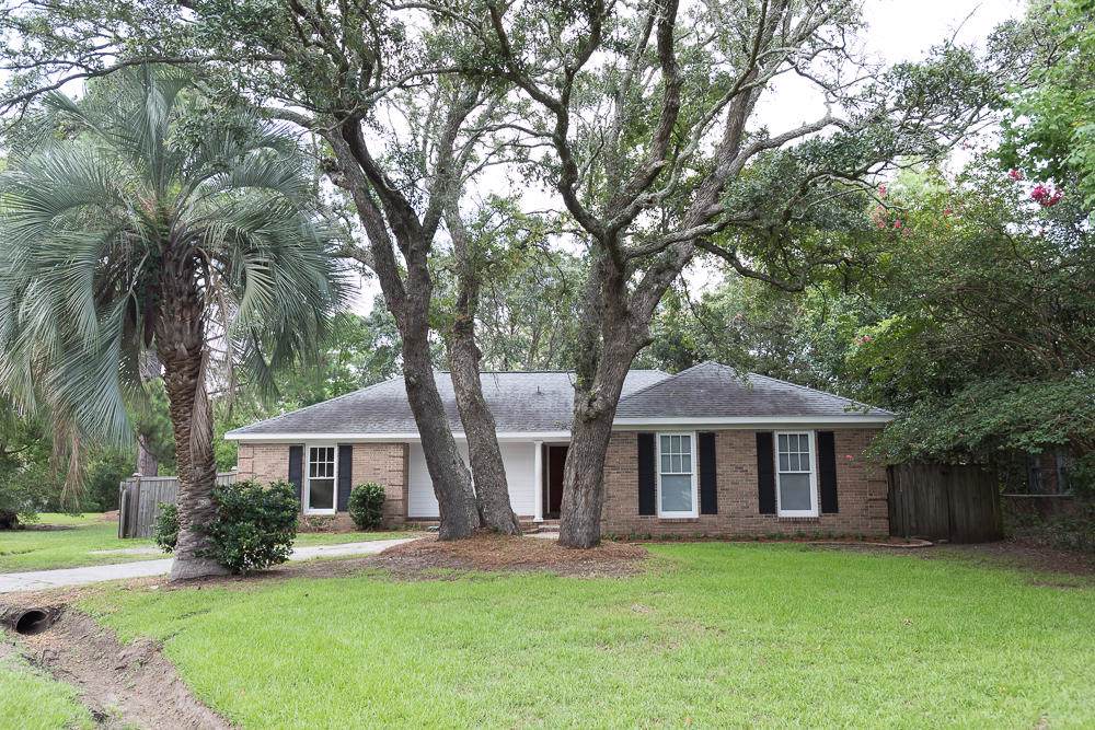 1082 Wellington Court - Photo 1