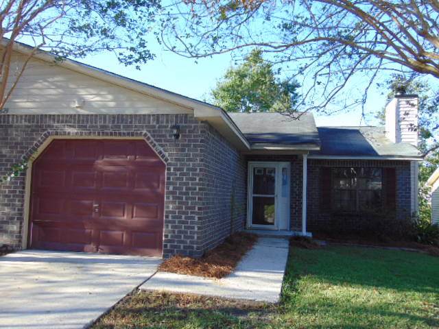 829 Winthrop Street - Photo 1