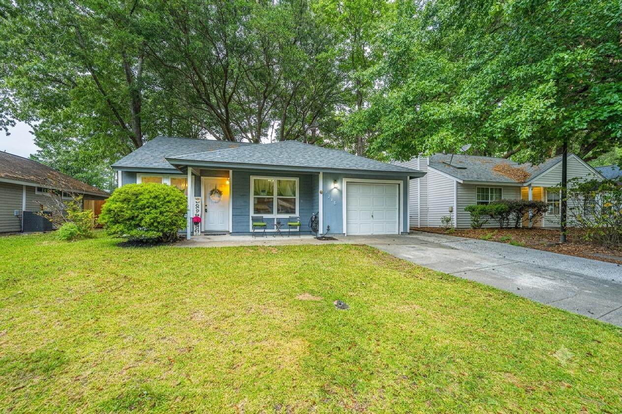 1246 Maryland Drive - Photo 1